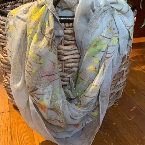 Infinity scarf - Picture 2 of 3